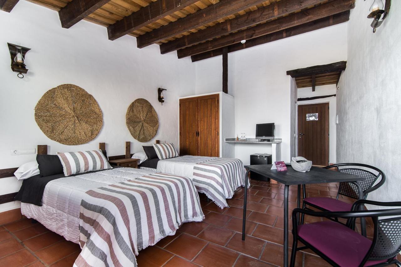 El Pueblo De Leo Hotel Badajoz Bagian luar foto
